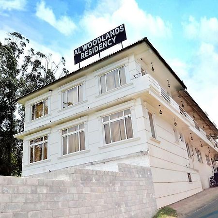 Hotel Al Woodlands Residencia Ooty Exterior foto