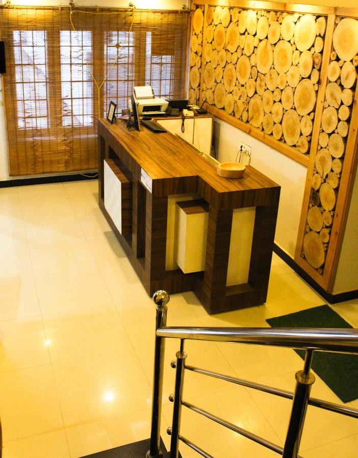 Hotel Al Woodlands Residencia Ooty Exterior foto